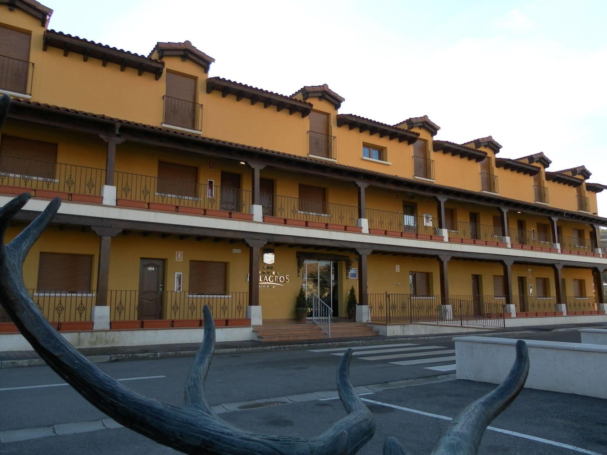 Hotel Milagros Rio Riaza Eksteriør billede